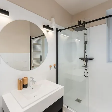 Old Market View • 2br • A/c • Old Town 公寓 *