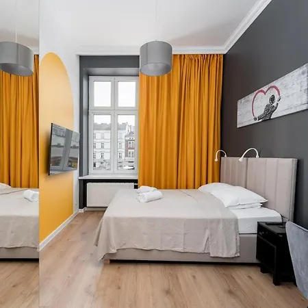 Old Market View Premium Standard With Ac