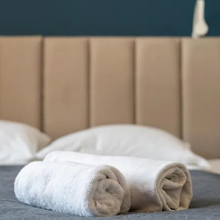 아파트 Old Market View Premium Standard With Ac *