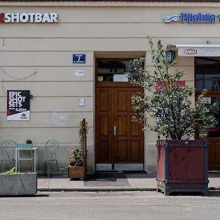 Old Market View Premium Standard With Ac Appartement