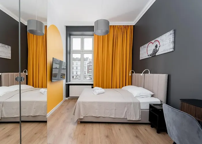 Old Market View Premium Standard With Ac